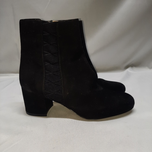 Nine West Block Heel Black Suede Zip ankle bootie size 8 - Picture 2 of 11